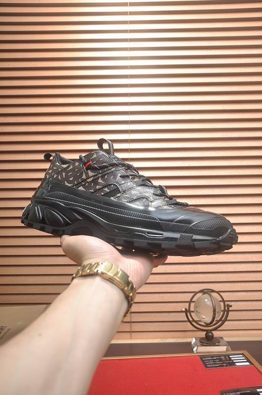 Burberry sz38-44 hnq1101
